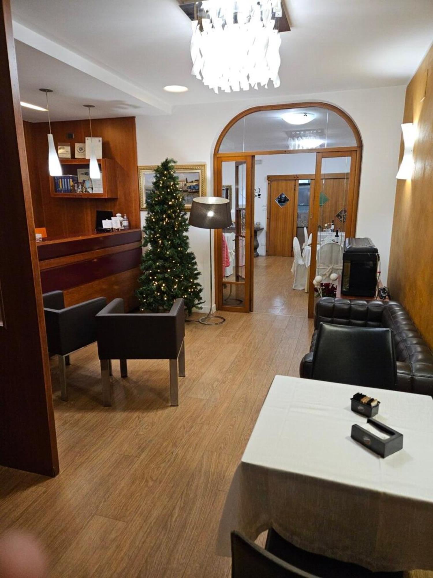 Hotel Mazzocchetti Città Sant'Angelo Esterno foto