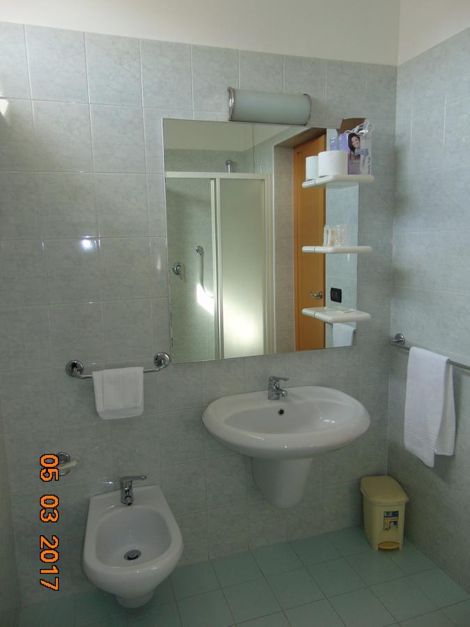 Hotel Mazzocchetti Città Sant'Angelo Esterno foto
