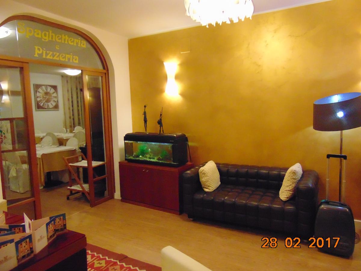 Hotel Mazzocchetti Città Sant'Angelo Esterno foto