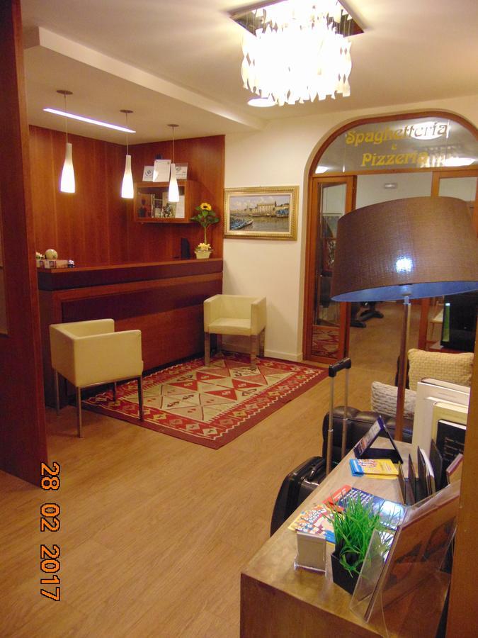 Hotel Mazzocchetti Città Sant'Angelo Esterno foto