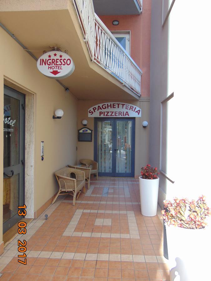 Hotel Mazzocchetti Città Sant'Angelo Esterno foto